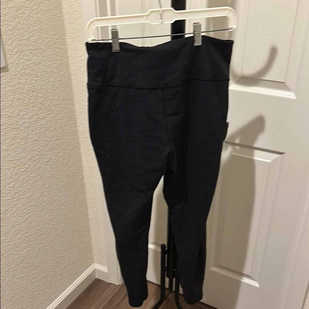 Patagonia Women's Black High-Waisted Pants - Picture 3 of 5